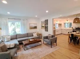 Towering Oaks Cottage