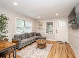 Valley Ridge Retreat - For 8, hotel en Cincinnati