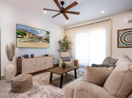 Inviting 2BR Condo in Mavila Resort at Quivira, hotel in Cabo San Lucas