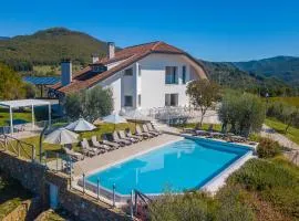 Amazing Villa Chimera White View Pool&Gym - Happy Rentals