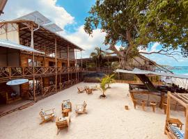 Rocha Beach Club, hotel em Playa Blanca