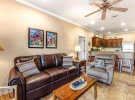 The Village at Gruene - Unit 203, hotel in Gruene