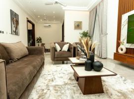 Welcome To Grand Central, hotel in Kwabenya