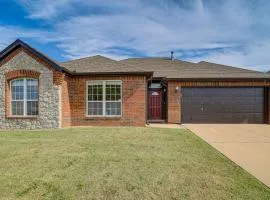 Walk to Park and Pool, Broken Arrow Family Escape!