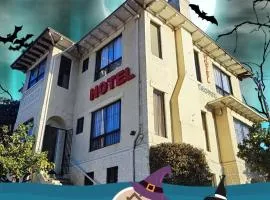 Hotel 251