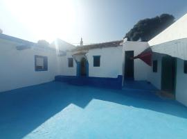 الرملة أنجرة, ξενοδοχείο 