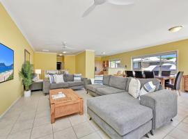 Salt and Paws at Fingal Bay, hotel en Fingal Bay