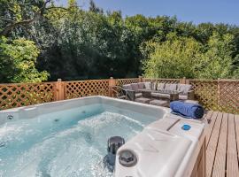 Waterside Lodge, hotel in Elland