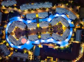 One-Bedroom Lagoon Spa Apartment, hotel in Salamander Bay