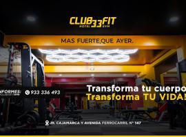 CLUB 33 FIT Hotel Gym, hotel with hot tubs in Huancayo