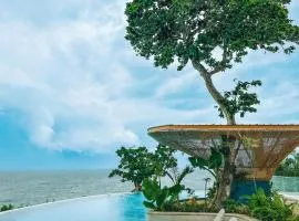 Solea Reef Resort Anda