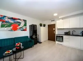 Maya's Apartments