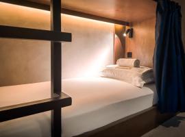 Yamato Hostel, hotel in Manila