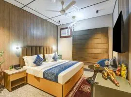 JS Residency Luxe Collection Hotel Near Nizamuddin Railway Station