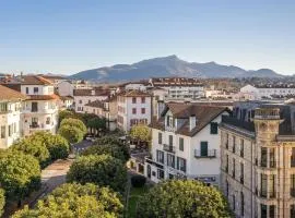 MADISON Saint Jean de Luz - Handwritten Collection