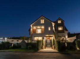 Villa Lumiere-Luxury Retreat with Private Spa and Garden, Hotel in Ifrane