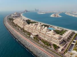 Raffles The Palm, hôtel avec golf à Dubaï