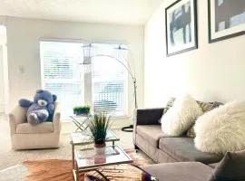 Luxe, Family Friendly, Spacious & Private Entrance