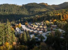 Malino Resort & Residences - Ski and Bike Apartments, hotel in Ružomberok
