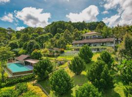 Hidden Gardens Resort, Davao, hotell med bubbelbad i Davao stad