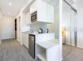 Studio Lagoon Apartment, hotel in Salamander Bay