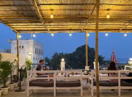 SAIR Hostel, Varanasi - 100m from Assi Ghat, hotel v destinaci Váránasí