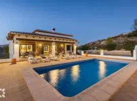 Villa Sapphire by Abahana Villas