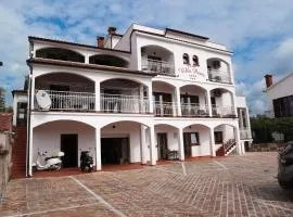 Villa Pasis 2