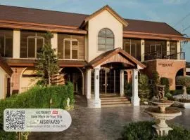 CottagePine Rayong Resort&Cafe