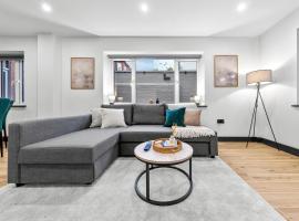Luxury 1 Bedroom Apartment sleeps 4 with terrace 10 min to tube, hotel em Finchley