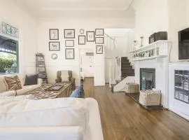 Healesville Country House