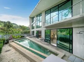 Peaceful Hilltop Villa Cedric - Retreat in Nature near Kamala beach