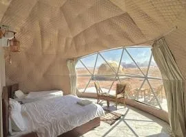 RUM MOON lUXURY CAMP