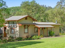 The Channon Vintage Farm Bales Country Charm, hotel in The Channon