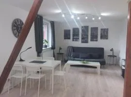 Hamburg - Haus - Airport 2