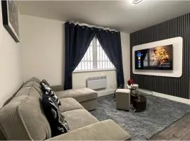 Apartment - Sleeps 4 - City Base - District Line