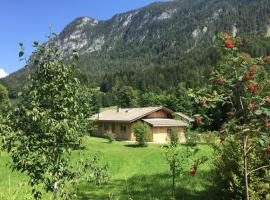 Achberghütte, hotel v destinaci Unken