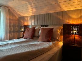 Cosy farmhouse with spa as add on service, hotel in Gjøvik