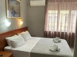 Piraeus Acropole Hotel