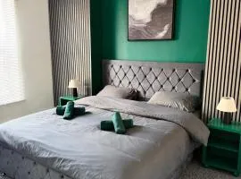 D&D Emerald House Anfield