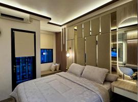 Apartement Transpark Cibubur by Raya Property with Pool View & Netflix 3, hotel in Kalimanggis