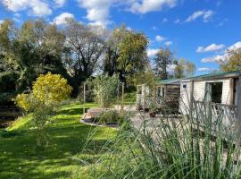 Blue Grass Ranch - MobilHome Cactus, hotel s vířivkou v destinaci Bischoffsheim