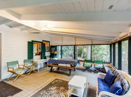 Garden Island's Cedar, ξενοδοχείο σε Charlotte