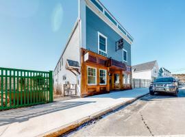 The Colonels Suites Unit 2, hotel in Northeast Harbor