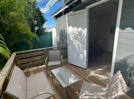 Appartement confortable à Baie-Mahault, 35 m² avec terrasse