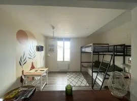Studio 4 Emplacement Idéal entre Château et Centre