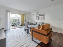 Blueground Santa Clara pool nr Central Park SFO-2046