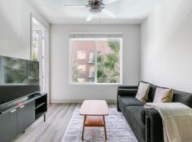 Blueground East Industrial pool nr Lake Elizabeth SFO-2074, Hotel in Warm Springs District