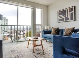 Blueground New Tacoma balcony nr Union Station SEA-955