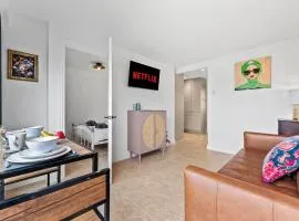 Near Warwick Hospital, Cozy Studio, Free Parking